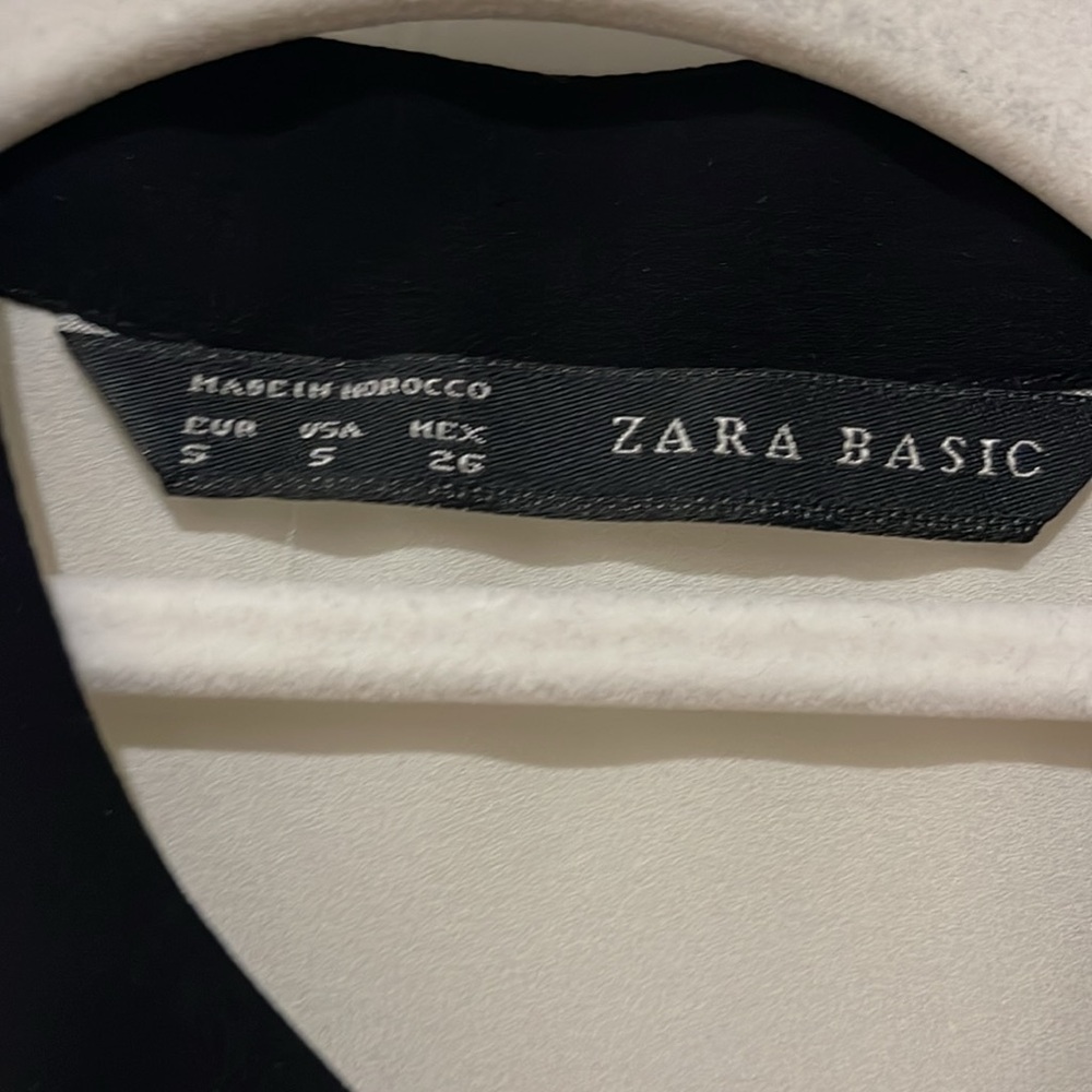 Zara Basic Blouse Size Small Euc - image 4